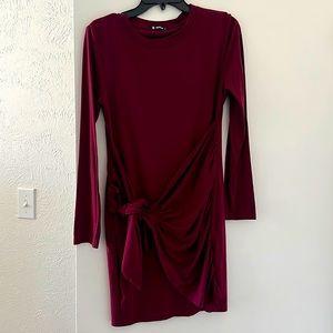Long sleeve tie-front dress in burgundy